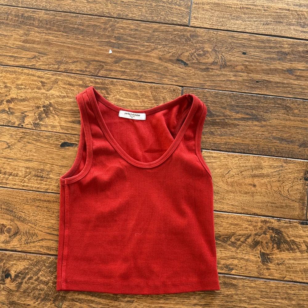 Perfectwhitetee blondie tank